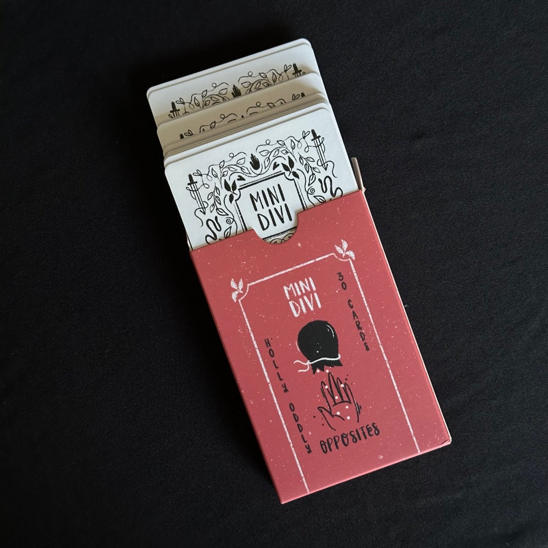 Mini Divi Opposites - Oracle Deck