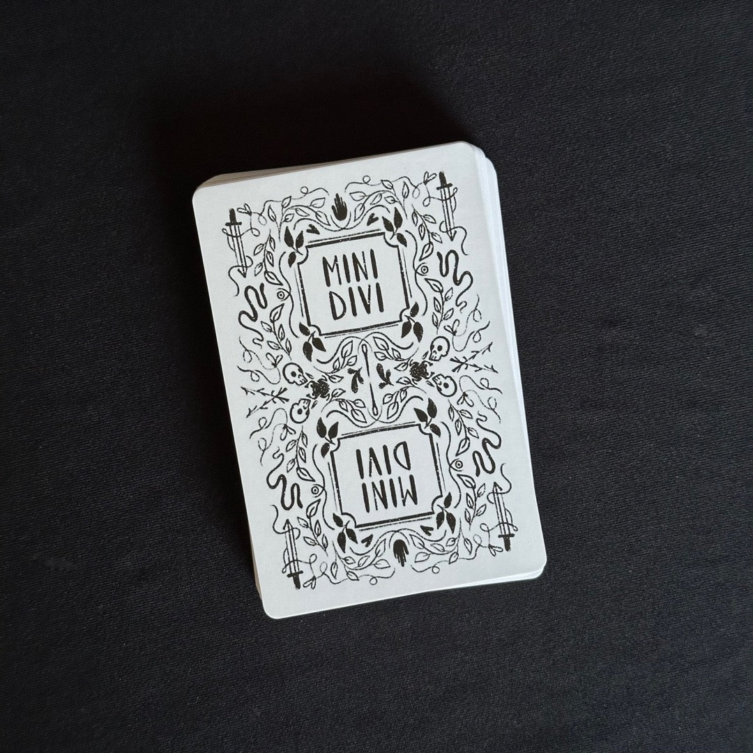 Mini Divi Opposites - Oracle Deck