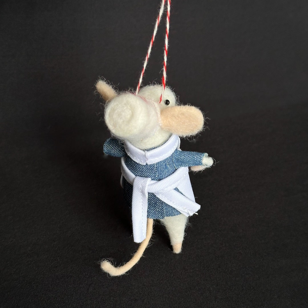 Noelle - Felt Mouse with Apron