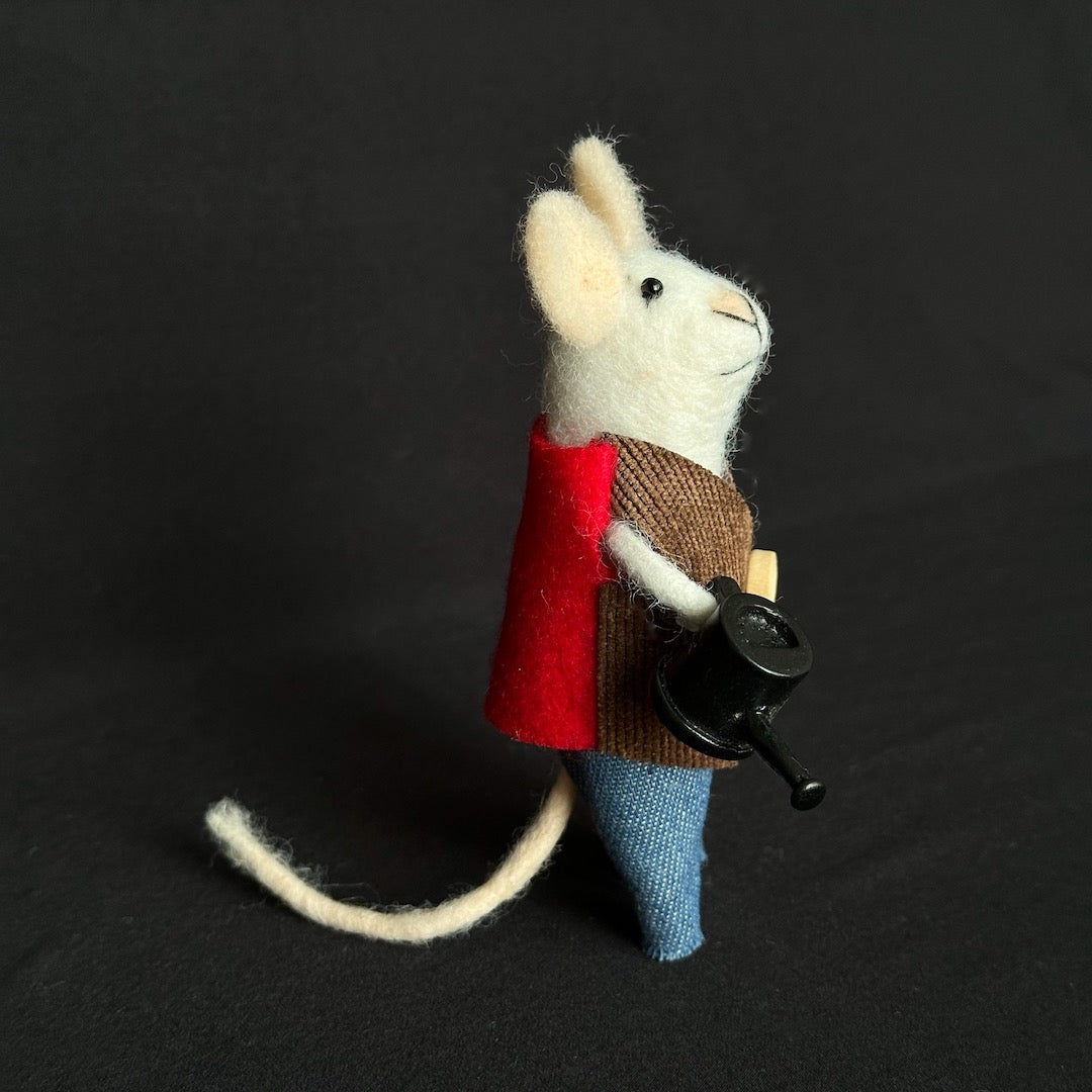 Wendall - Felt Mouse with Watering Can