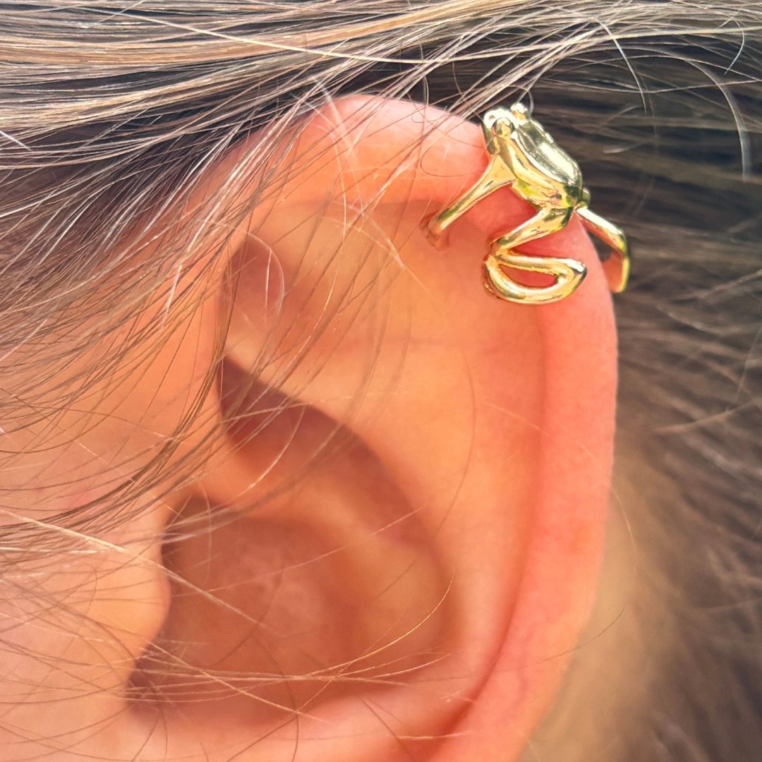 Gleaming Ear Cuff - Tiny Frog
