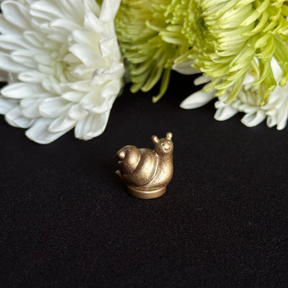 Mischievous Snail - Magnetic Finial