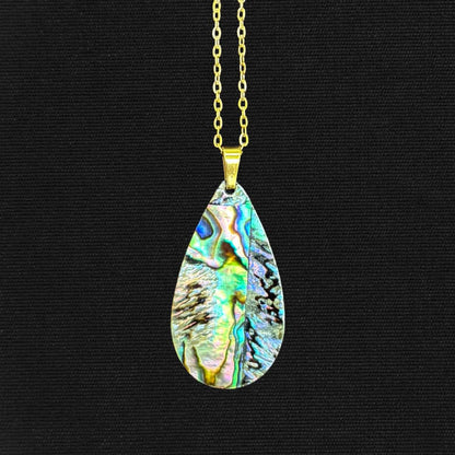 Iridescent Pendant Necklace - Oddment