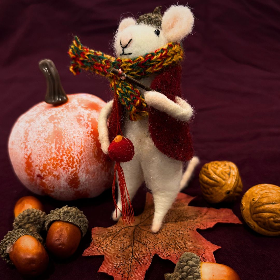 Lambert - Felt Mouse with Lantern