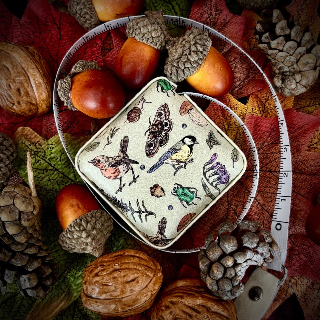 Retractable Measuring Tape with a Motif of Plants and Animals