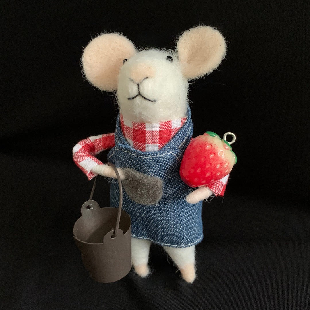 Beatrix - Felt Mouse with Strawberry