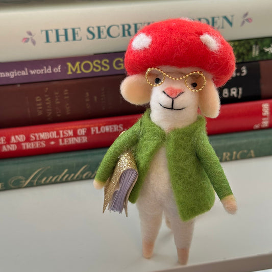 Theo - Felt Mouse with Toadstool Hat