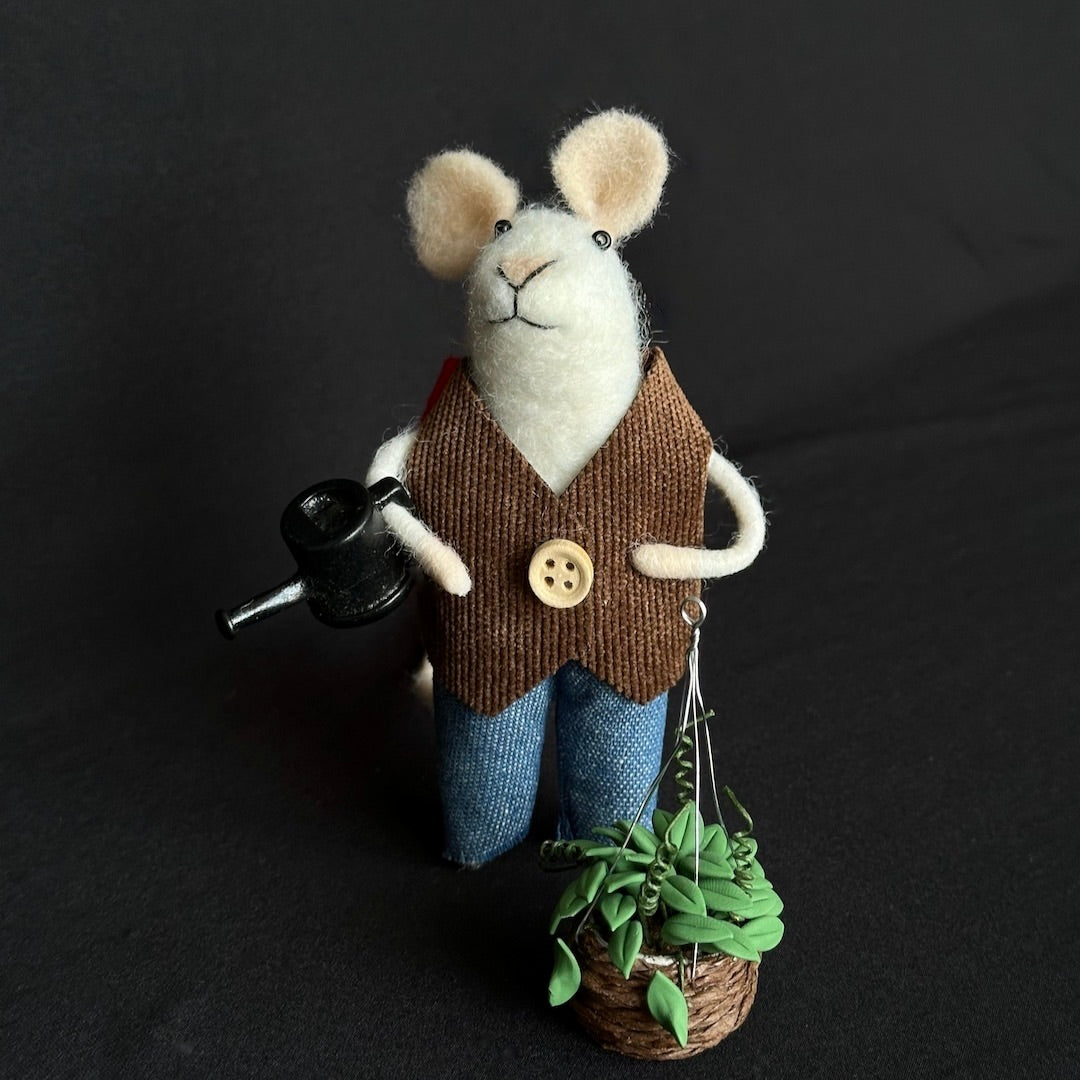 Wendall - Felt Mouse with Watering Can