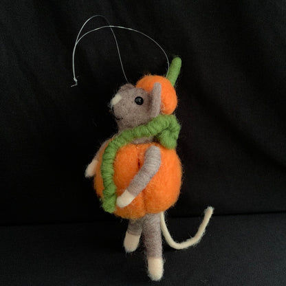 Perry - Felt Mouse in Pumpkin Costume