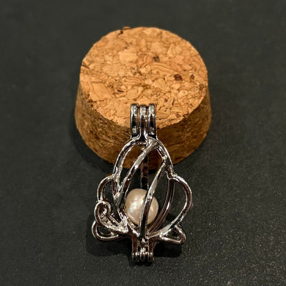 Flourishing Pearl Cage Pendant - Oddment