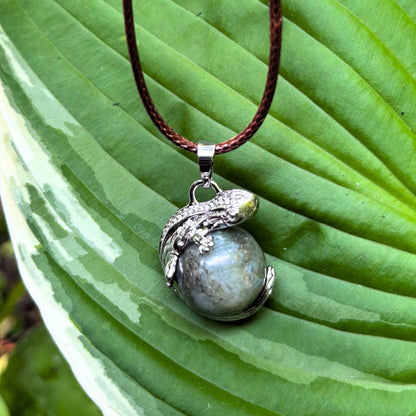 Rain Charming Salamander In Blue - Oddment