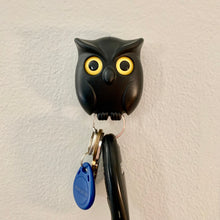 Load image into Gallery viewer, Night Owl - Magnetic Keyring Holder
