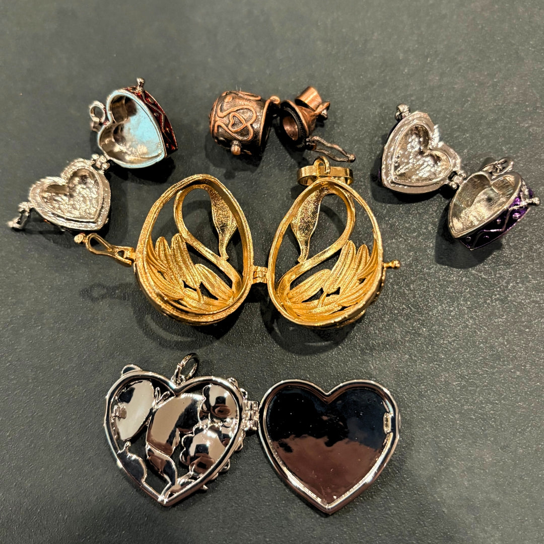 Locket Surprise - Oddment