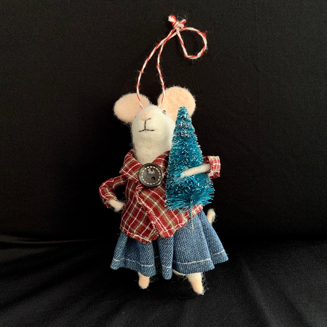 Therese - Felt Mouse with Evergreen Tree