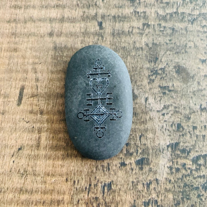 Ástarstafur Stone - River Rock Engraved with Icelandic Love Rune