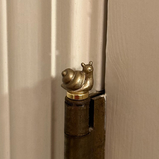 Mischievous Snail - Magnetic Finial