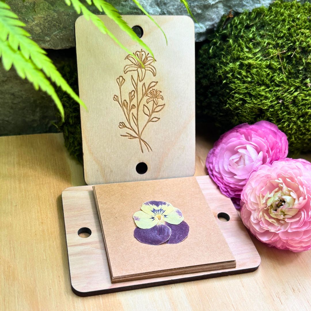 Plucked Memories - Portable Wooden Flower Press