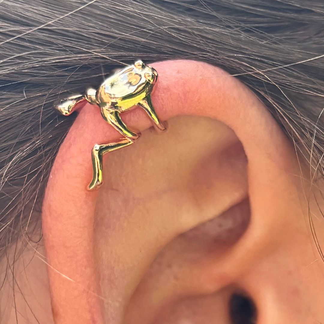 Gleaming Ear Cuff - Tiny Frog