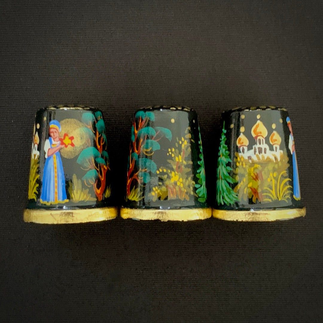 Scarlet Flower Thimble - Hand-Painted Wooden Fairy Tale Thimble